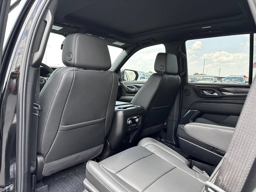 2024 GMC Yukon Denali - Photo 31