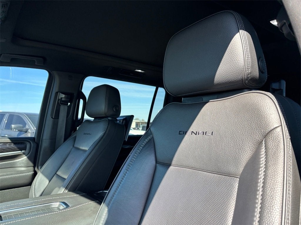 2022 GMC Yukon XL Denali