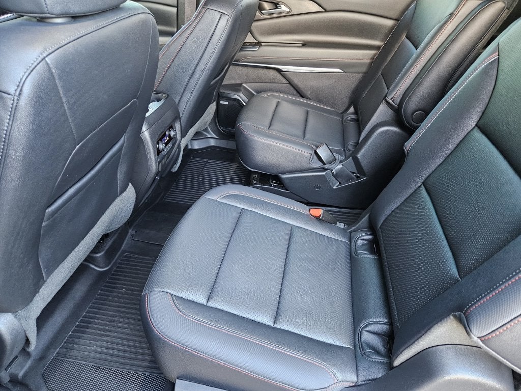 2024 Chevrolet Traverse Z71 - Photo 32