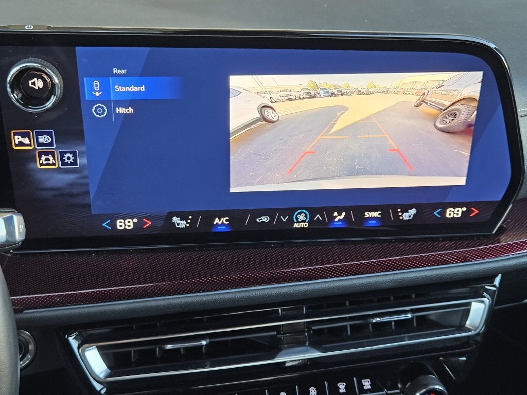 2025 Chevrolet Traverse Z71 - Photo 20