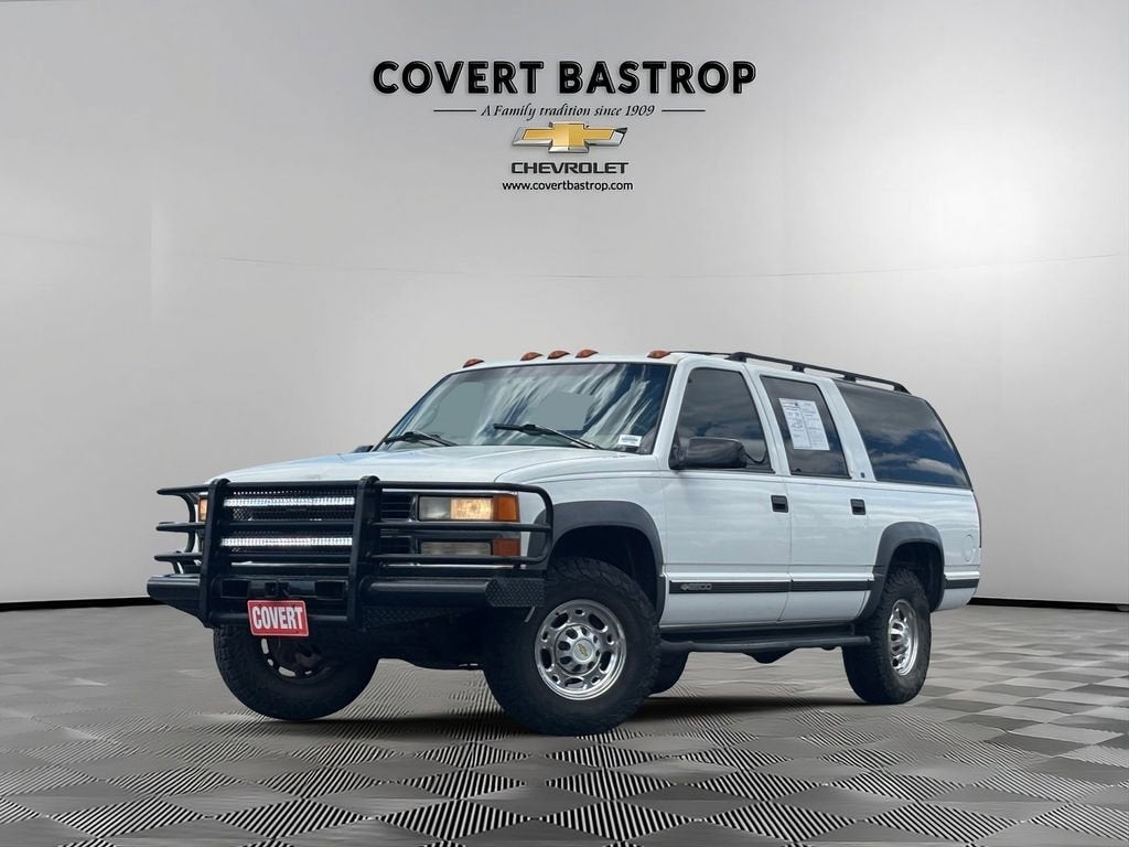 1997 Chevrolet Suburban K2500's photo