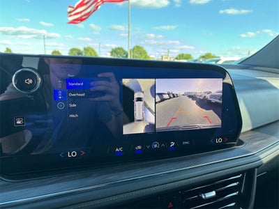 2025 Chevrolet Suburban LS