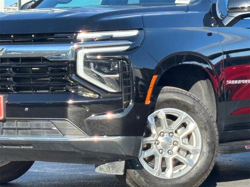 2025 Chevrolet Suburban LS