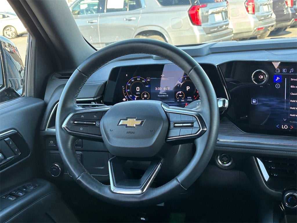 2025 Chevrolet Suburban LS