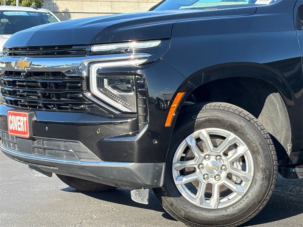 2025 Chevrolet Suburban LS