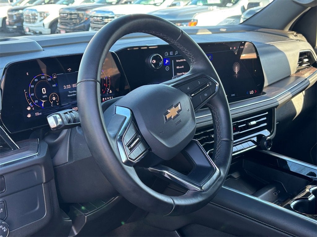 2025 Chevrolet Suburban LS