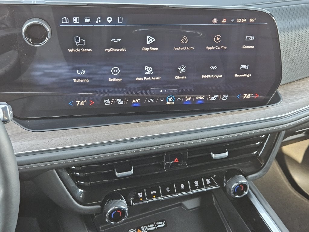 2026 Chevrolet Suburban High Country - Photo 18