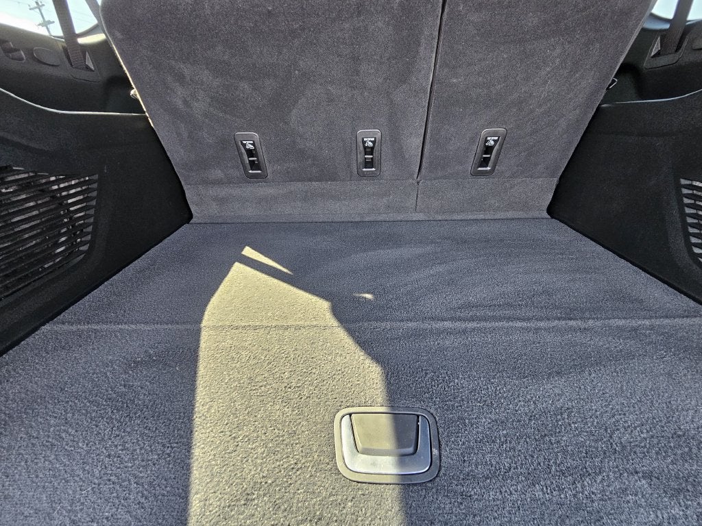 2026 Chevrolet Suburban High Country - Photo 35