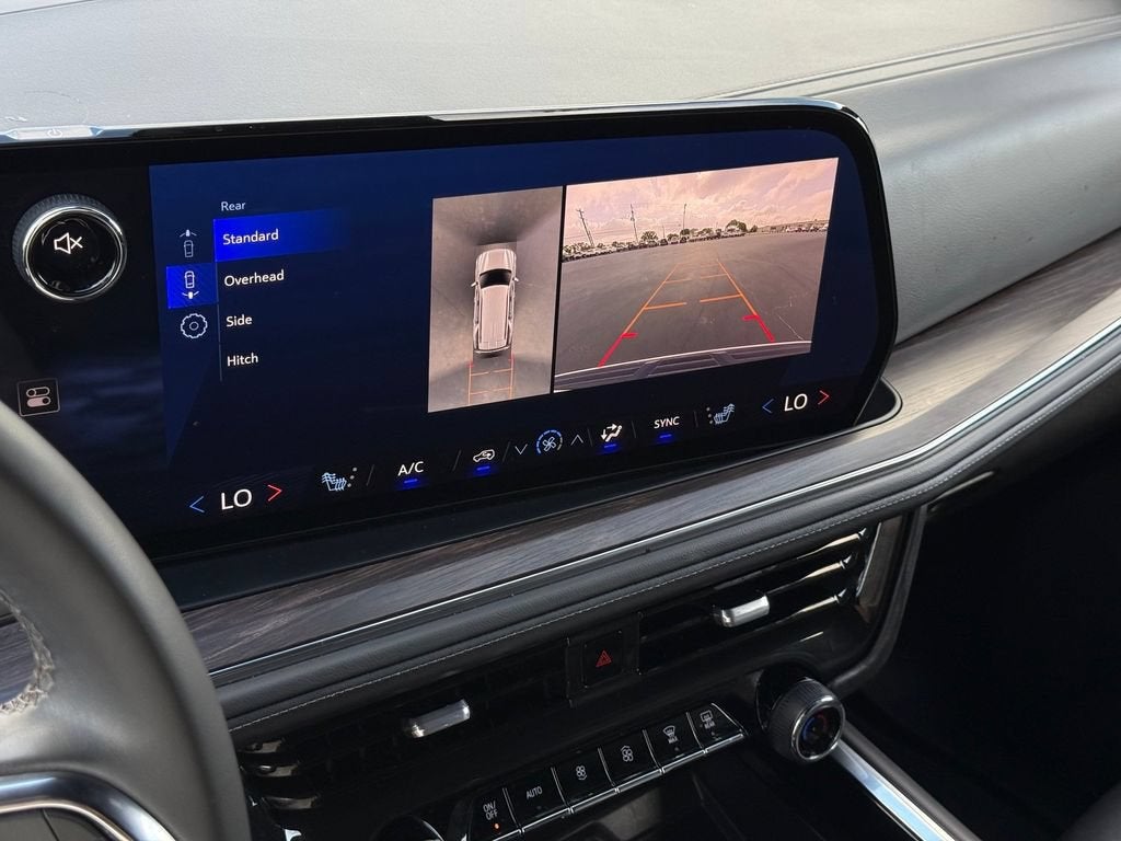 2025 Chevrolet Tahoe LT - Photo 15