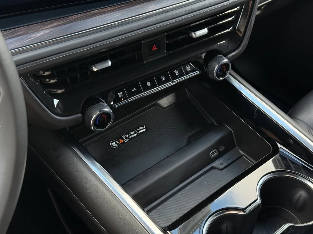 2025 Chevrolet Tahoe LT - Photo 16