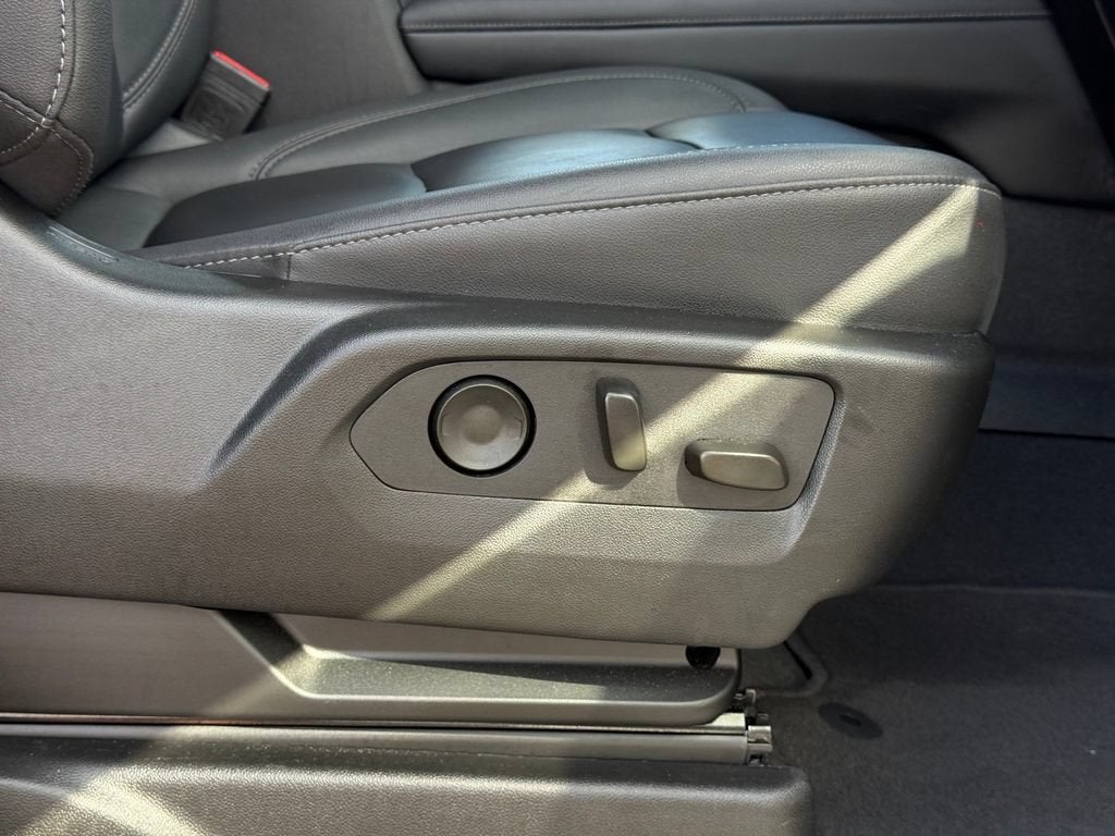 2025 Chevrolet Tahoe LT - Photo 26