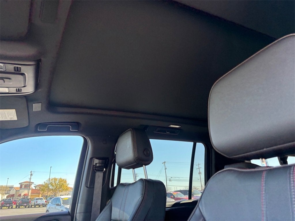 2025 Chevrolet Suburban RST