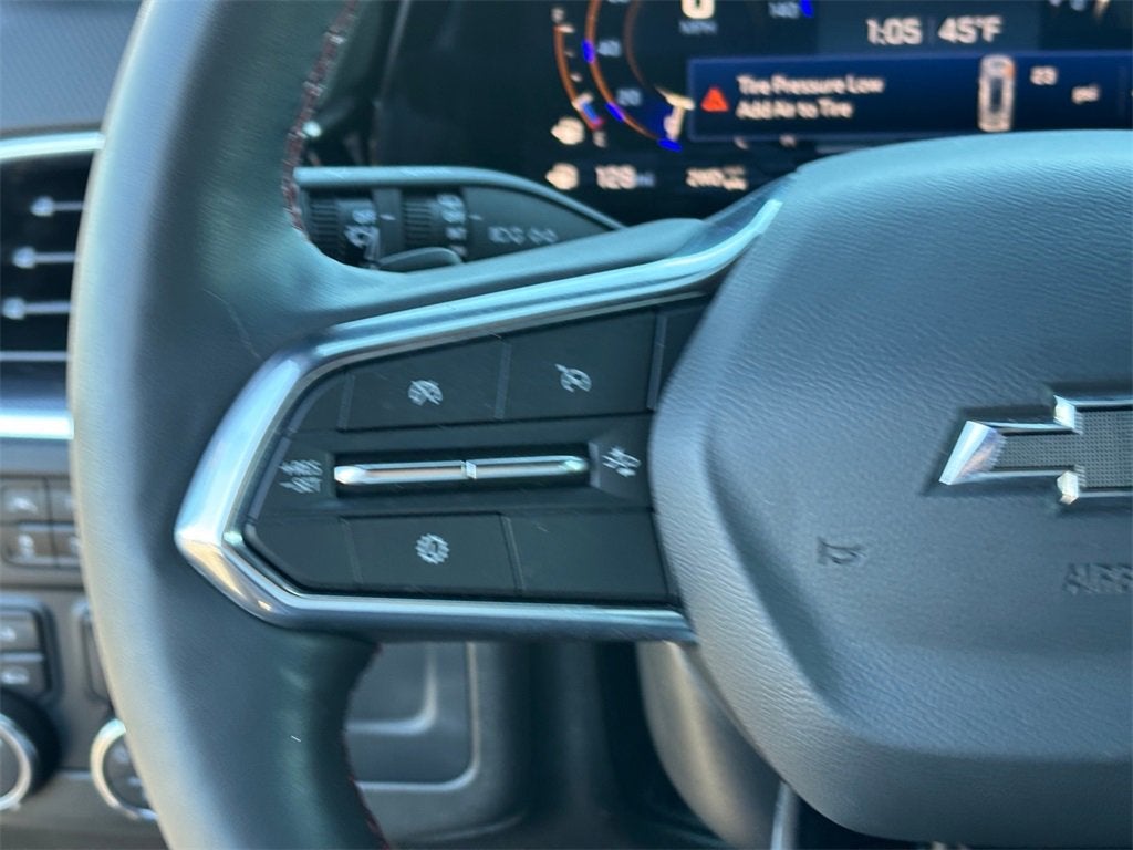 2025 Chevrolet Suburban RST