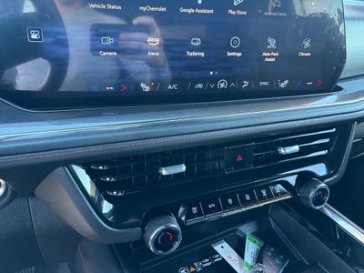 2025 Chevrolet Suburban RST