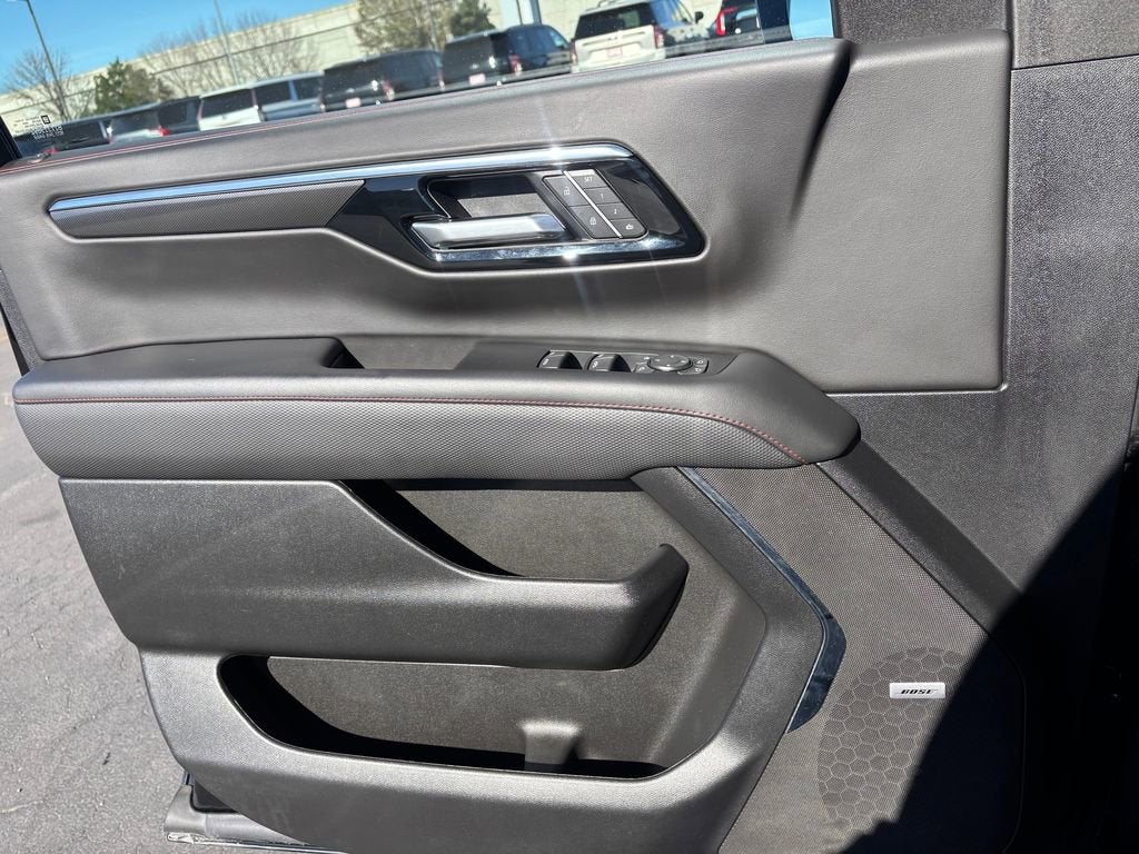 2025 Chevrolet Suburban RST