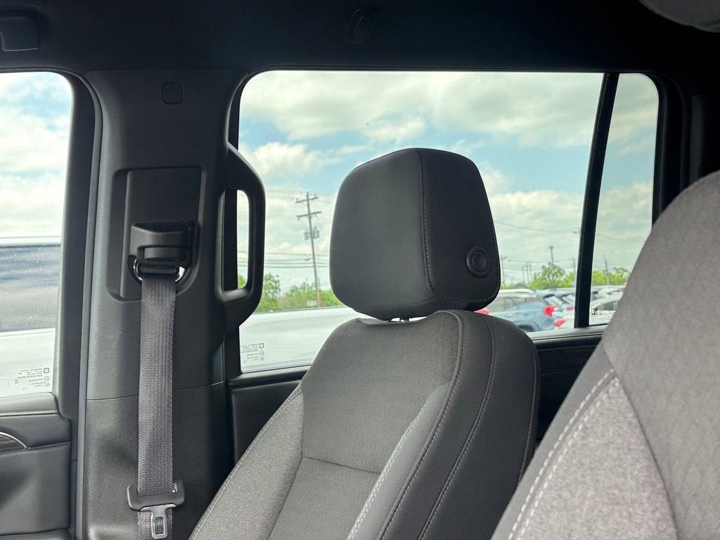 2024 Chevrolet Suburban LS