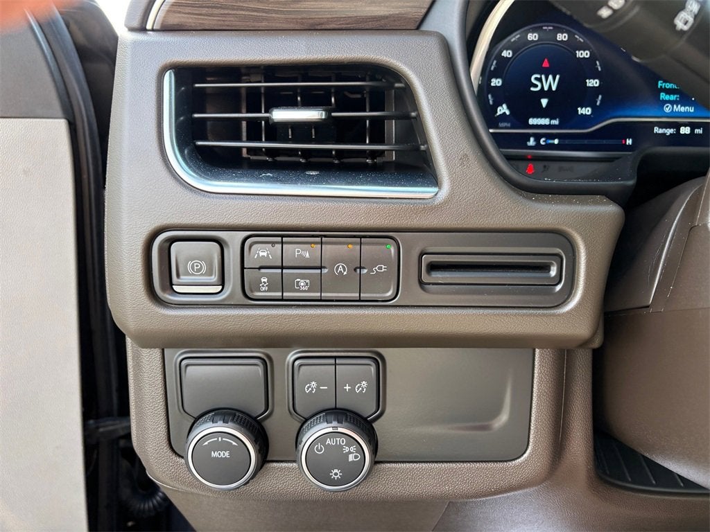 2022 Chevrolet Suburban LT