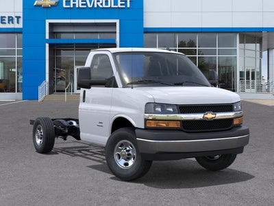 2025 Chevrolet Express Cutaway 3500 1WT