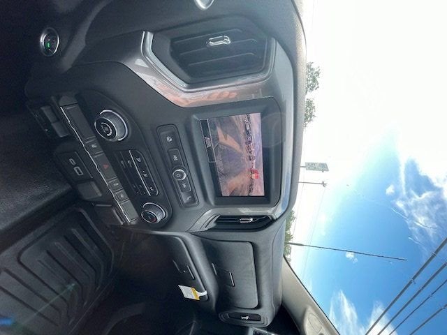 2023 Chevrolet Silverado 5500 HD Work Truck