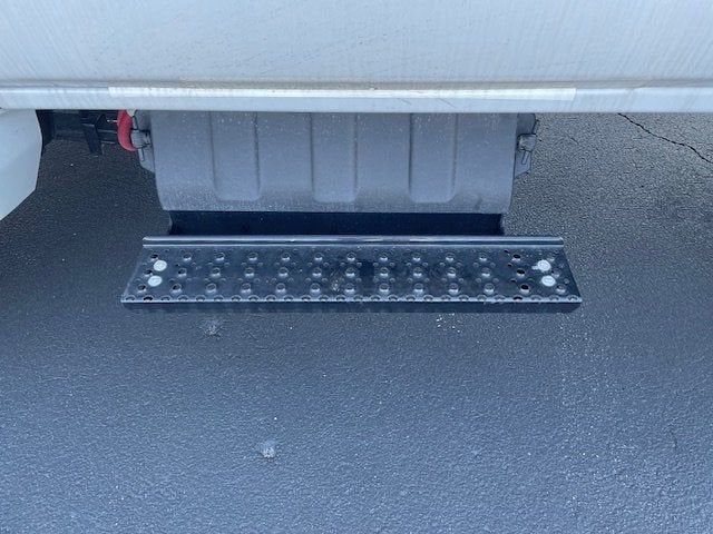 2023 Chevrolet Silverado 5500 HD Work Truck