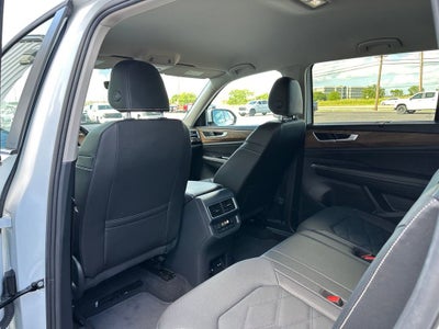 2025 Volkswagen Atlas 2.0T SE w/Technology
