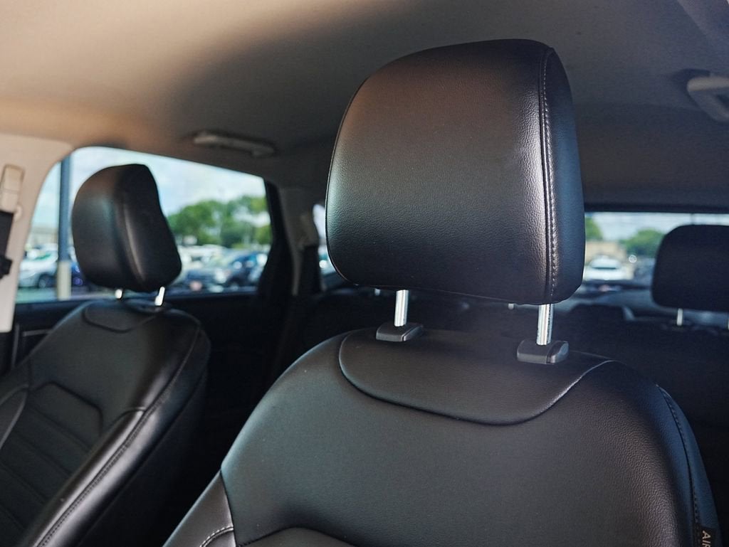 2020 Ford Edge SEL - Photo 11
