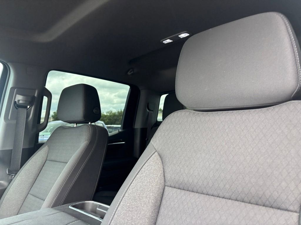2023 Chevrolet Silverado 1500 LT - Photo 11