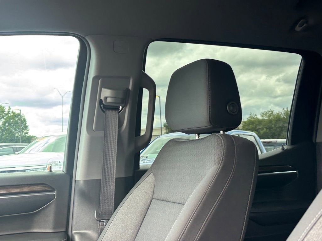 2023 Chevrolet Silverado 1500 LT - Photo 14