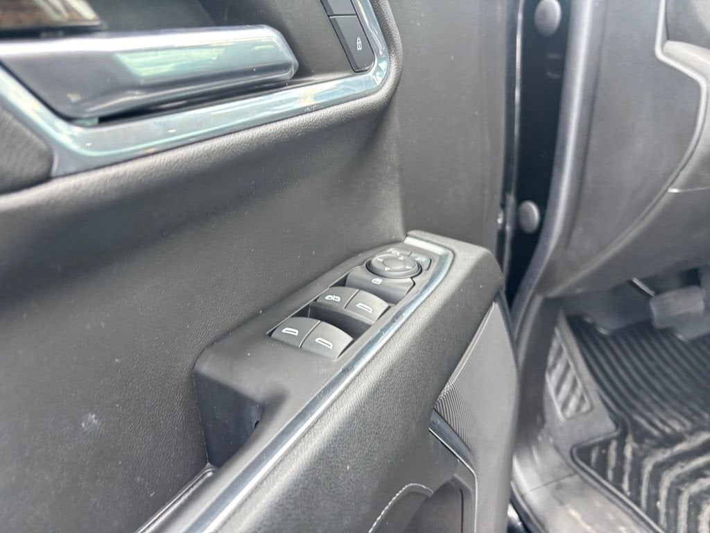 2023 Chevrolet Silverado 1500 LT - Photo 21