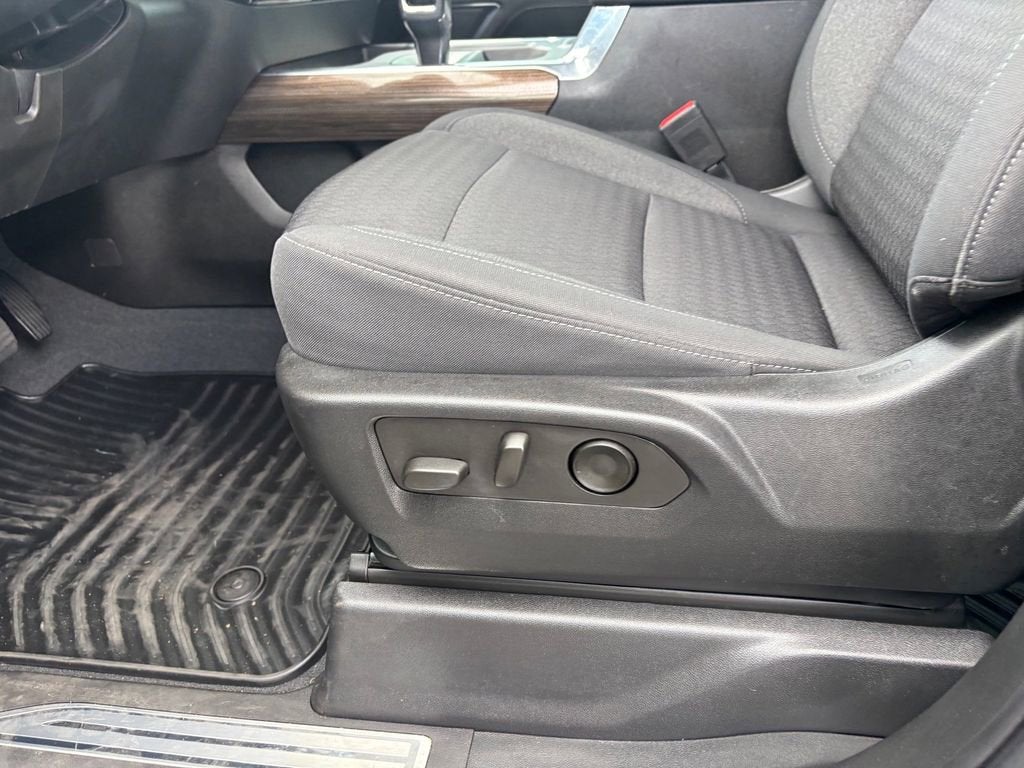 2023 Chevrolet Silverado 1500 LT - Photo 26