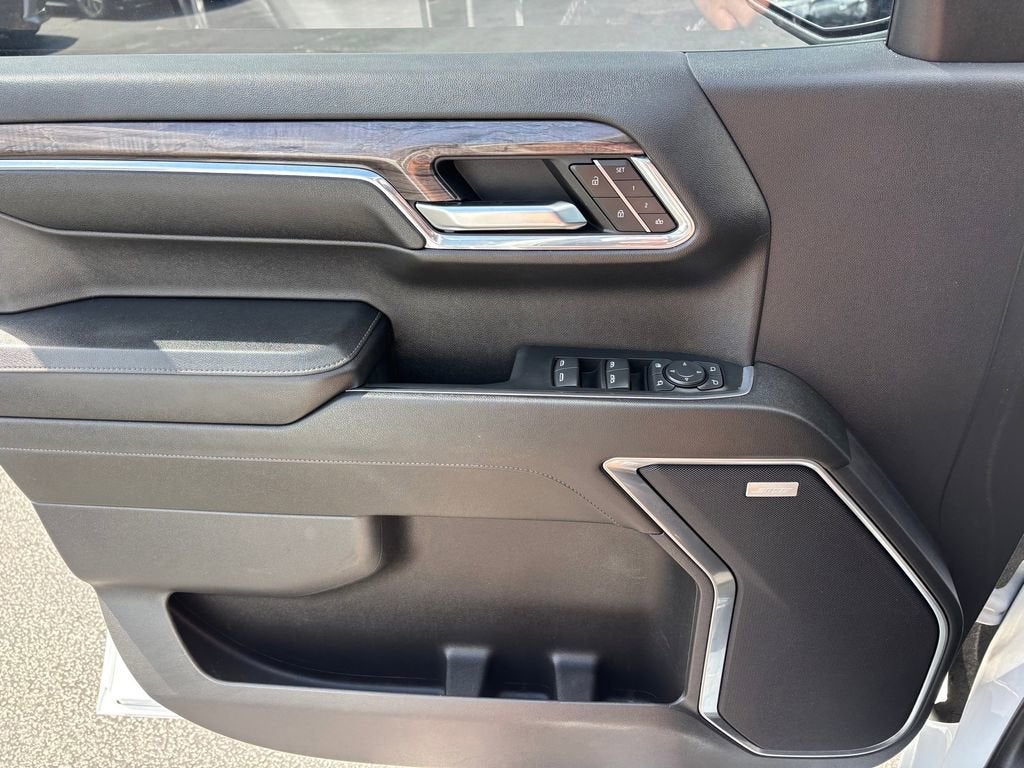 2024 Chevrolet Silverado 1500 LTZ - Photo 23
