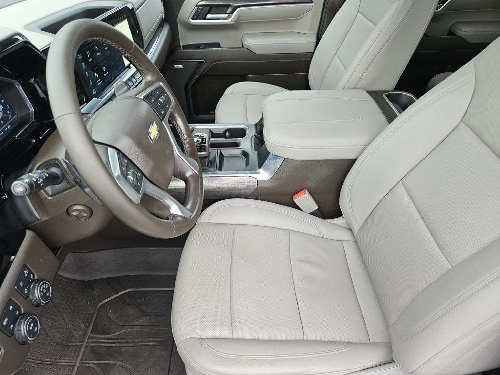 2024 Chevrolet Silverado 1500 LTZ - Photo 14