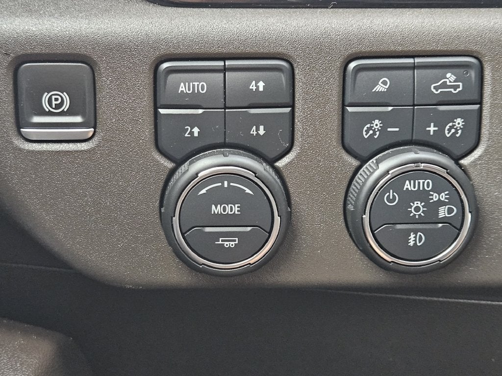 2024 Chevrolet Silverado 1500 LTZ - Photo 24