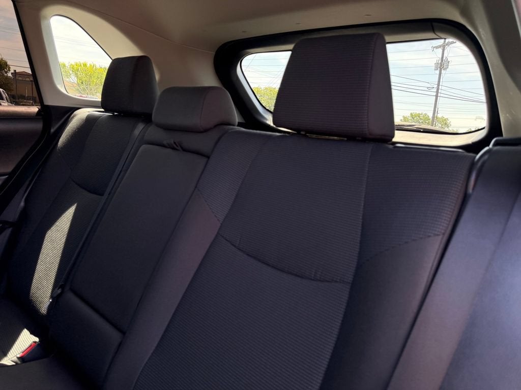 2024 Toyota RAV4 LE - Photo 19