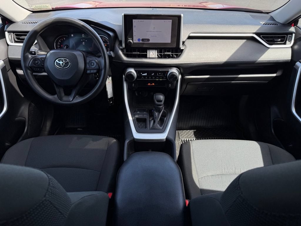 2024 Toyota RAV4 LE - Photo 21