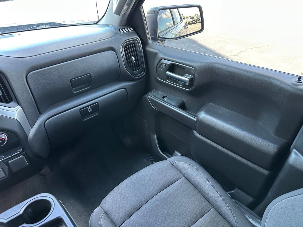 2024 Chevrolet Silverado 1500 Custom - Photo 31