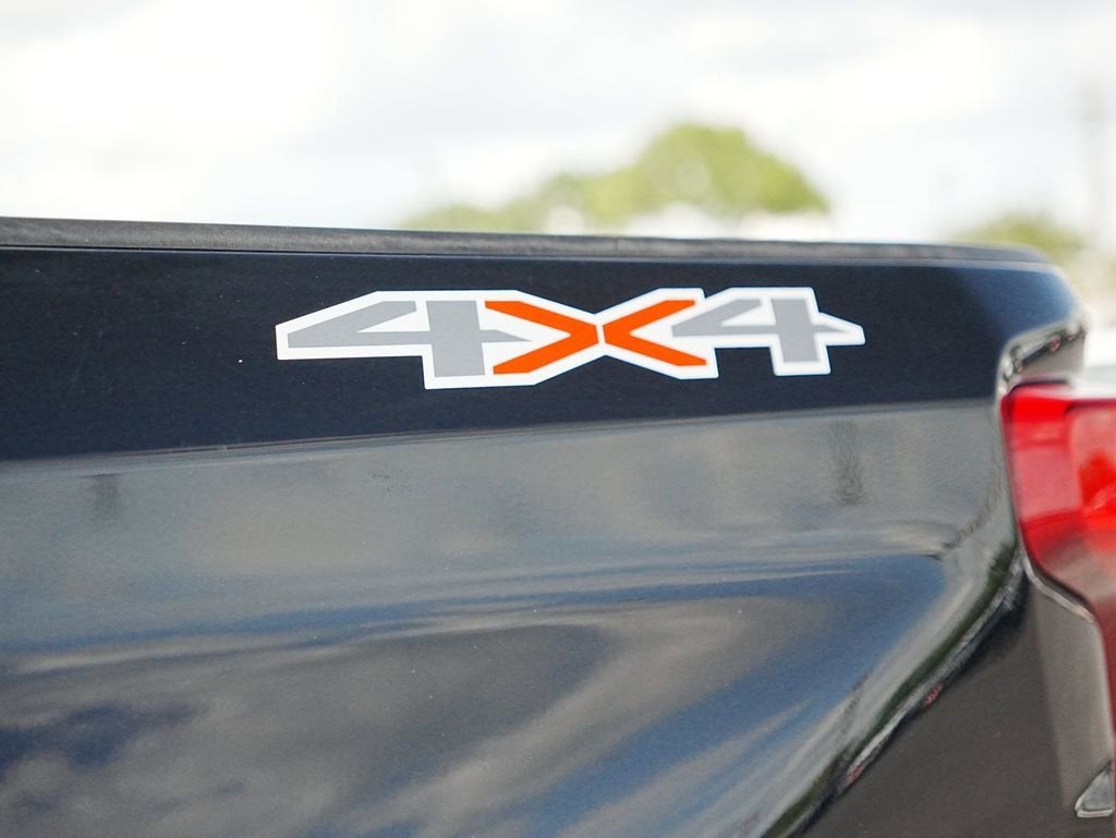 2023 Chevrolet Silverado 1500 Custom - Photo 16