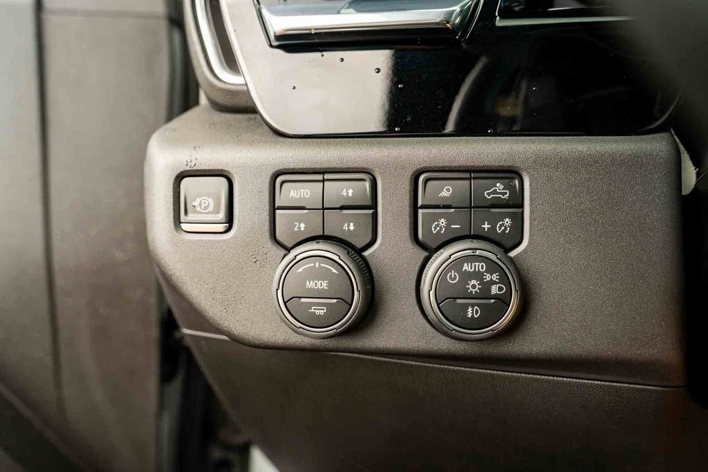 2024 Chevrolet Silverado 1500 LT Trail Boss - Photo 13
