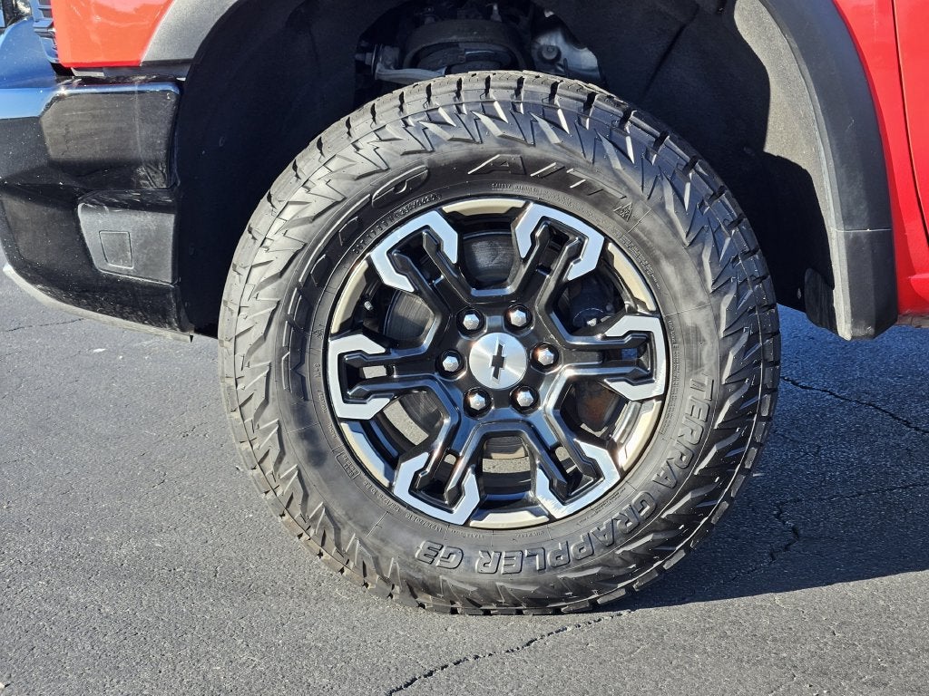2023 Chevrolet Silverado 1500 ZR2 - Photo 10