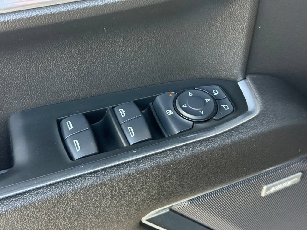 2025 Chevrolet Silverado 1500 LT Trail Boss - Photo 9