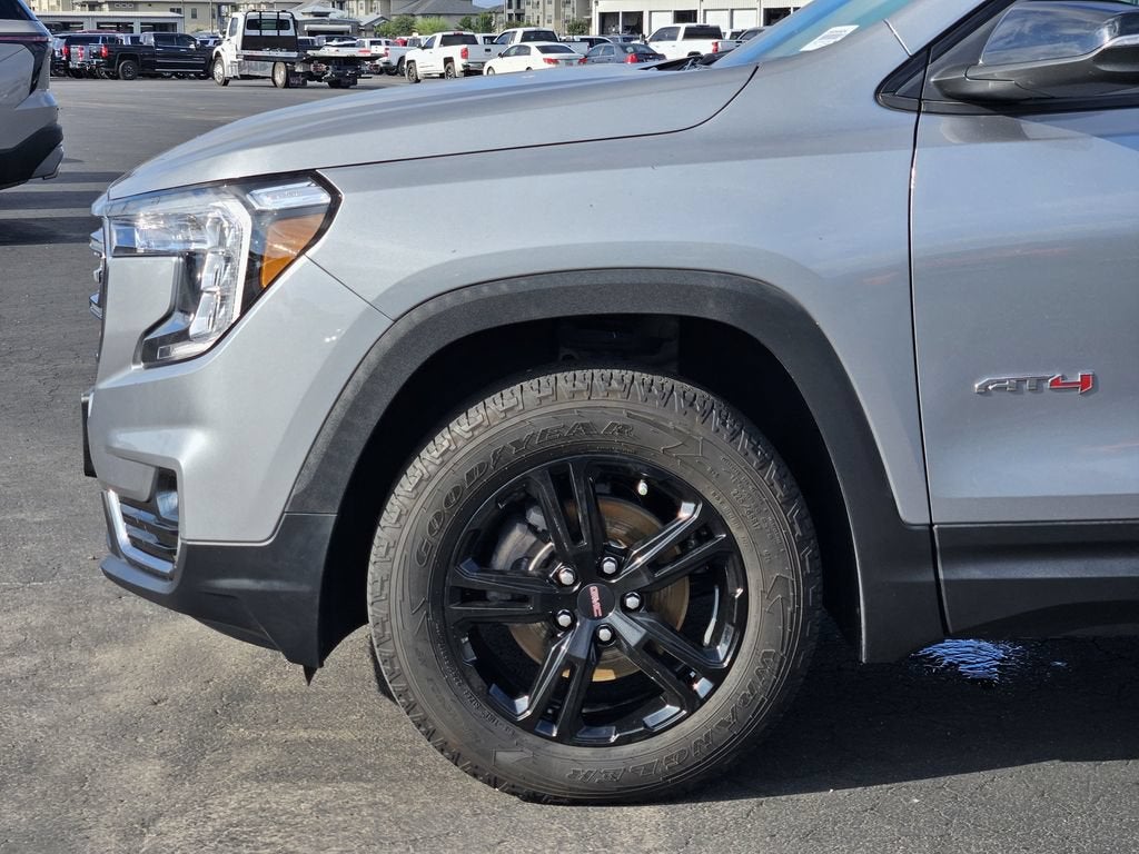 2024 GMC Terrain AT4 - Photo 9
