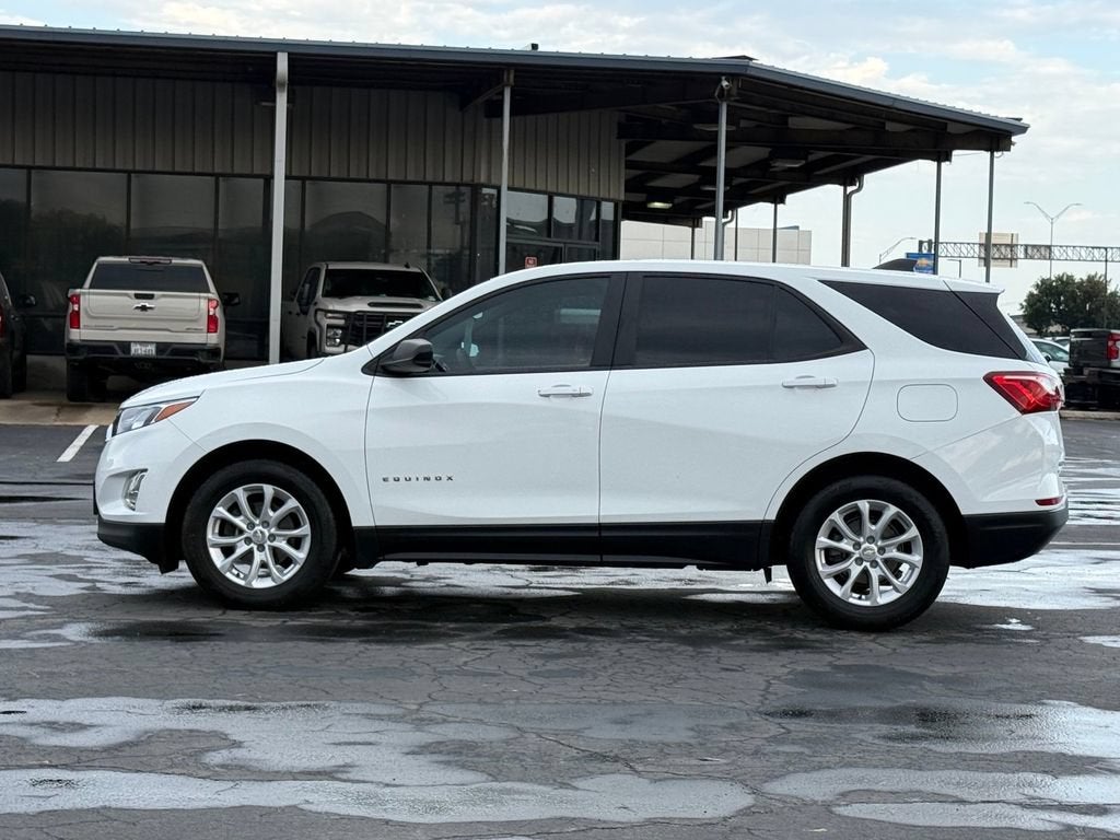 Used 2021 Chevrolet Equinox LS with VIN 3GNAXHEV1MS144570 for sale in Bastrop, TX