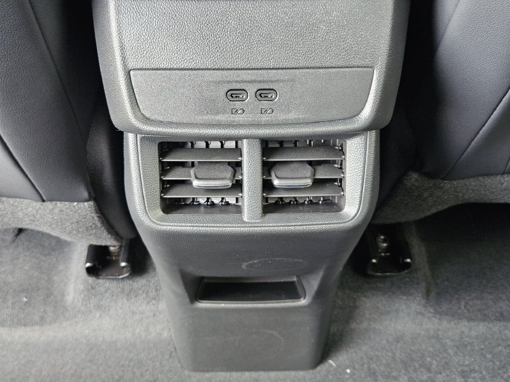 2027 Chevrolet Equinox LT - Photo 21