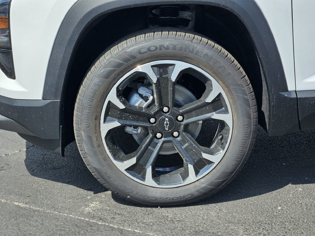 2027 Chevrolet Equinox LT - Photo 7