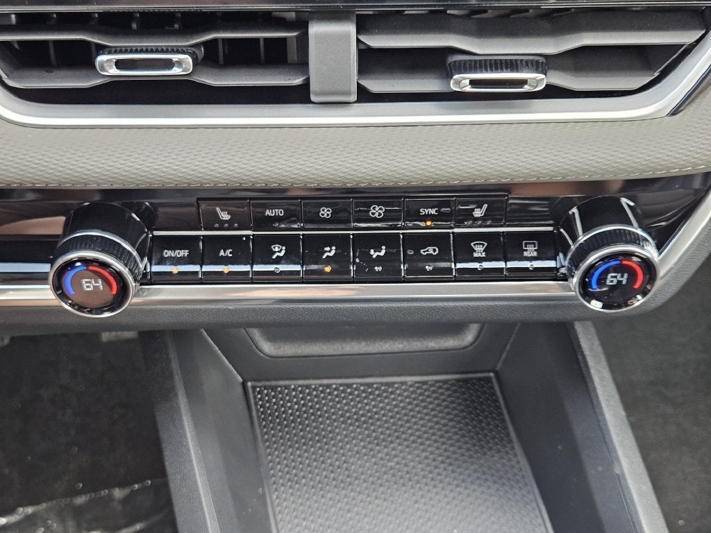 2027 Chevrolet Equinox LT - Photo 15