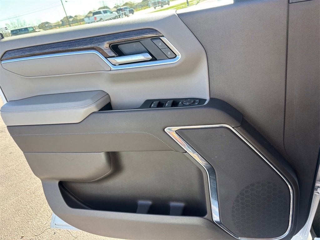 2024 GMC Sierra 1500 SLE