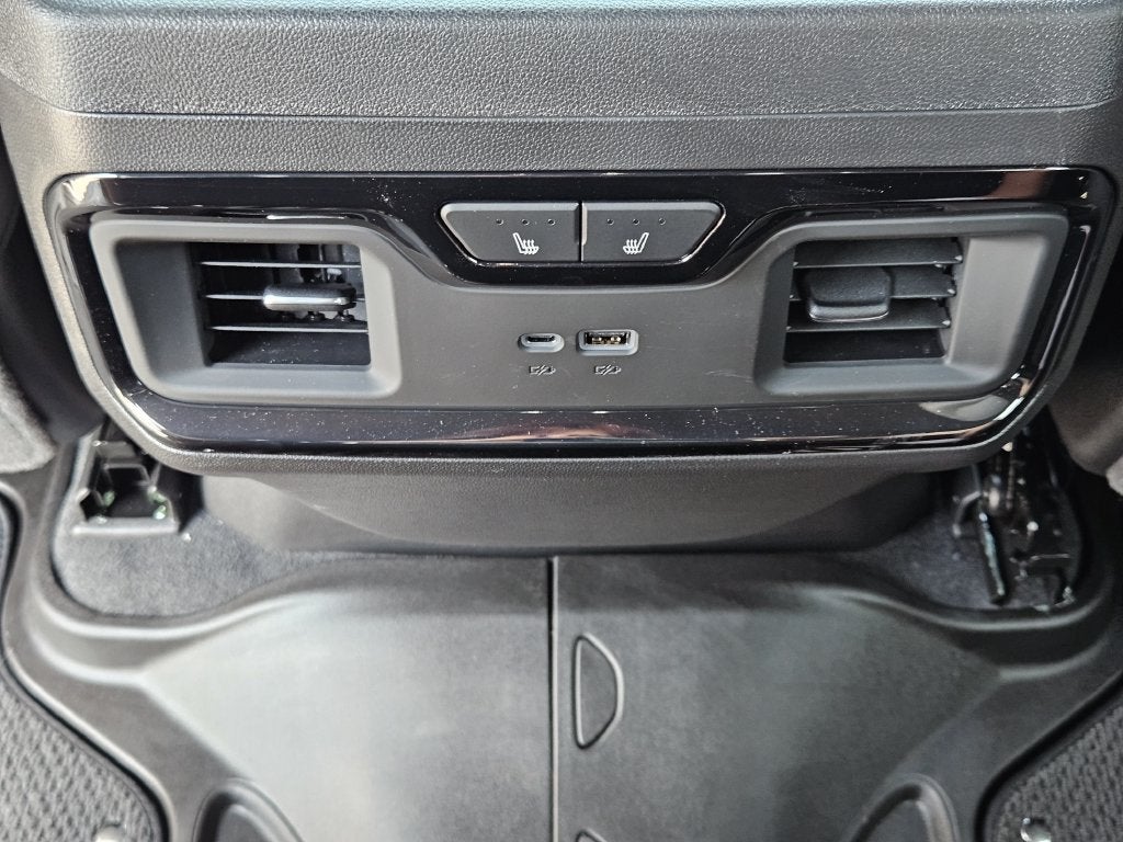2026 GMC Sierra 1500 AT4X - Photo 33
