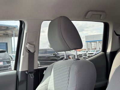 2022 Toyota Tacoma 2WD SR5