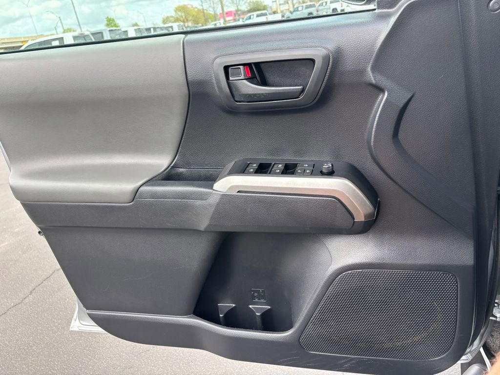 2022 Toyota Tacoma 2WD SR5