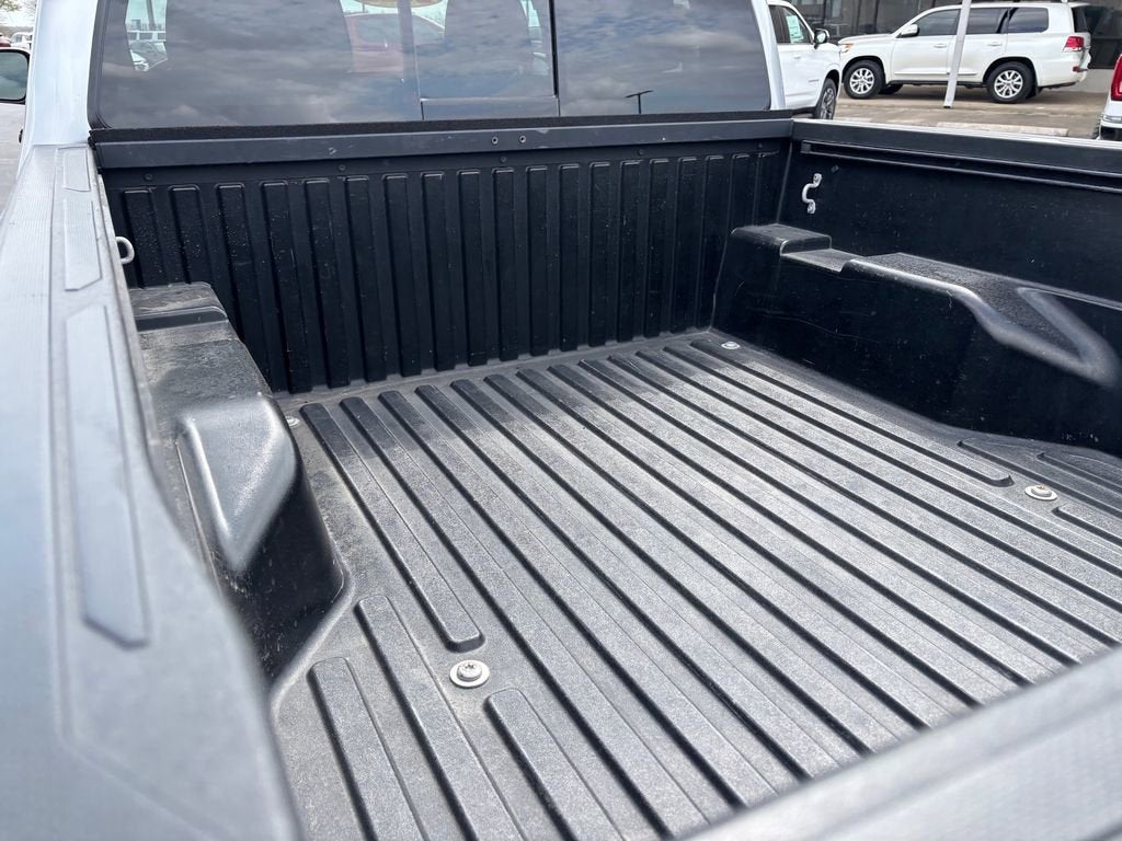 2022 Toyota Tacoma 2WD SR5